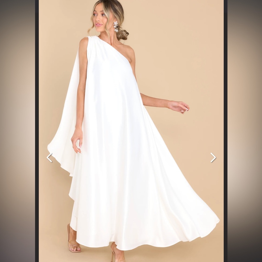 Glamorous Statement White Maxi Dress